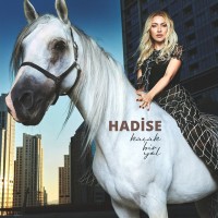 Hadise - Küçük Bir Yol mp3 скачать